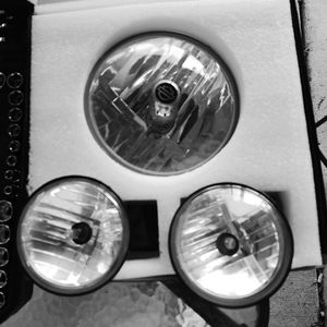 Harley Davidson 3 piece headlight and foglights